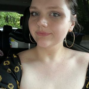 Meet your Posher, Hailey